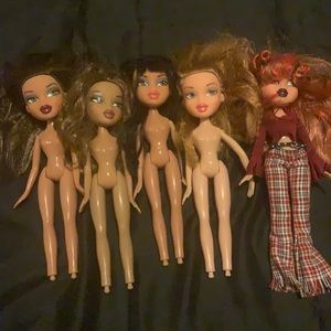 5 older bratz dolls